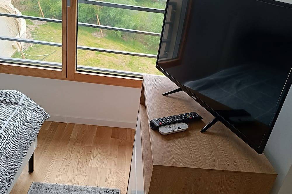 Apartamento entero, Chez Sibylle Parc Naturel Chevreuse Versailles Saclay Orly in Saint-Rémy-lès-Chevreuse, Parque natural regional del Alto Valle de Chevreuse