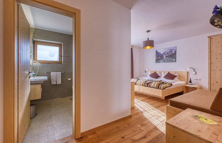 Location de vacances pour 2 personnes, avec vue et jardin à Villabassa - 3