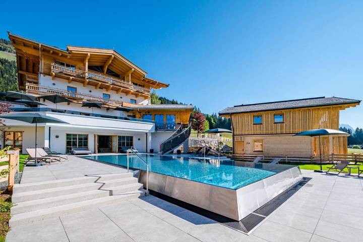 Hotel für 2 Personen, mit Balkon und Terrasse sowie Garten und Pool in Wilder Kaiser