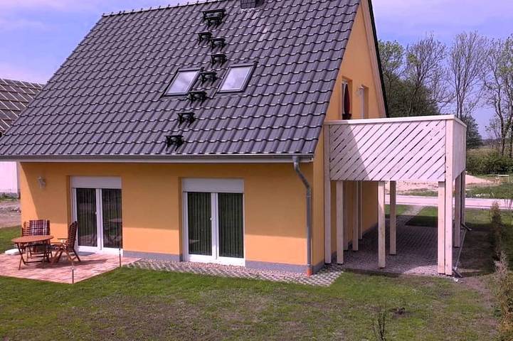 Ferienwohnung für 4 Personen, mit Balkon und Garten - 1