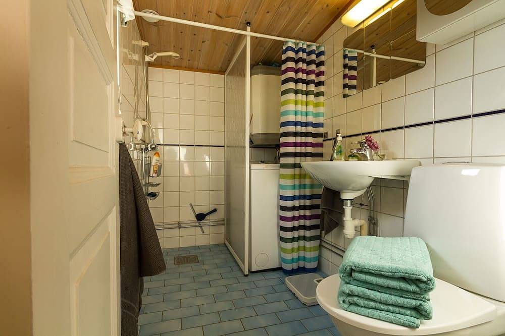 Cottage 300 m from Skrea beach. Sheets, towels and cleaning are always included. in Falkenbergs und Umgebung