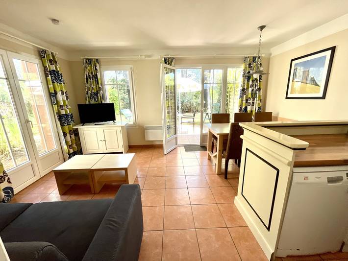 Location de vacances pour 4 personnes, avec jardin et terrasse, adapté aux familles dans Golf de la Méjanne - 3