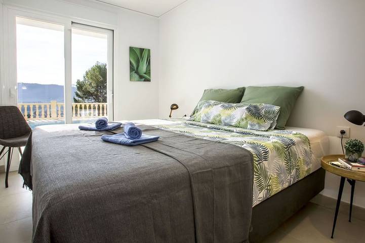 Maravillosa casa de vacaciones privada con WIFI, piscina privada, A/C, TV, patio, vista panorámica in Alcalalí, Costa Blanca