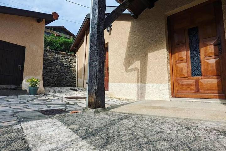 Location de vacances pour 6 personnes, avec vue à Sengouagnet - 2