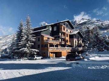 Hôtel pour 2 personnes, avec vue ainsi que sauna et jardin dans Vars (station de ski)
