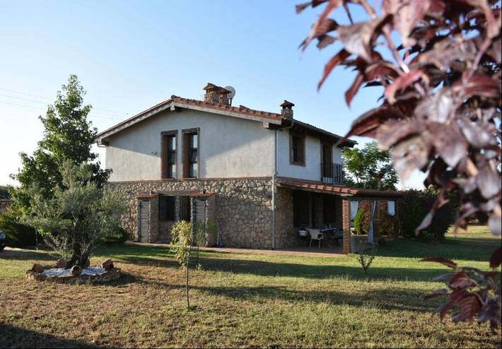 Apartamento de vacaciones para 5 personas, con piscina además de vistas y jardín en Sierra de Gata - 4