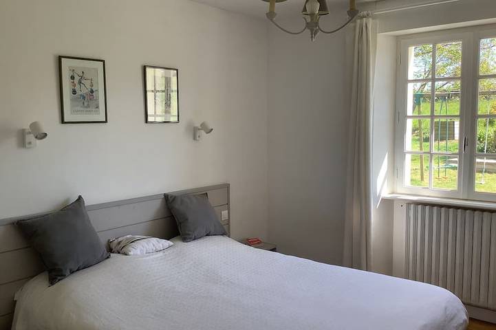 Location de vacances pour 10 personnes, avec Terrasse et Jardin à Plounévez-Lochrist - 2