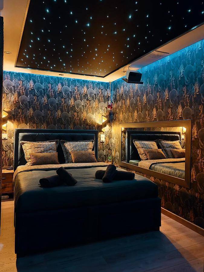 Appartement entier, Le Quai Amiénois - Romance Tropicale - Spa Romantique in Amiens, Région d'Amiens