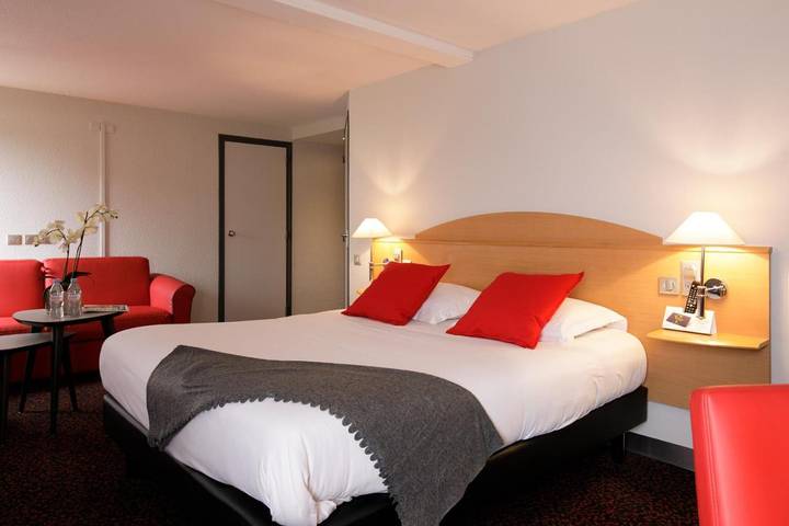 Hôtel pour 5 personnes, avec Terrasse à Barjouville