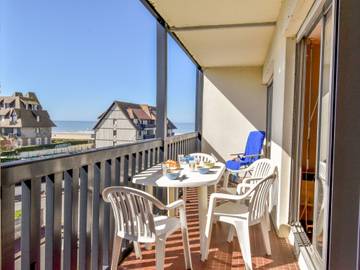 Gîte pour 4 personnes, avec balcon à Tourgéville