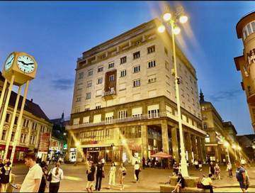 Chambre d’hôte pour 2 personnes, avec balcon et vue à Zagreb