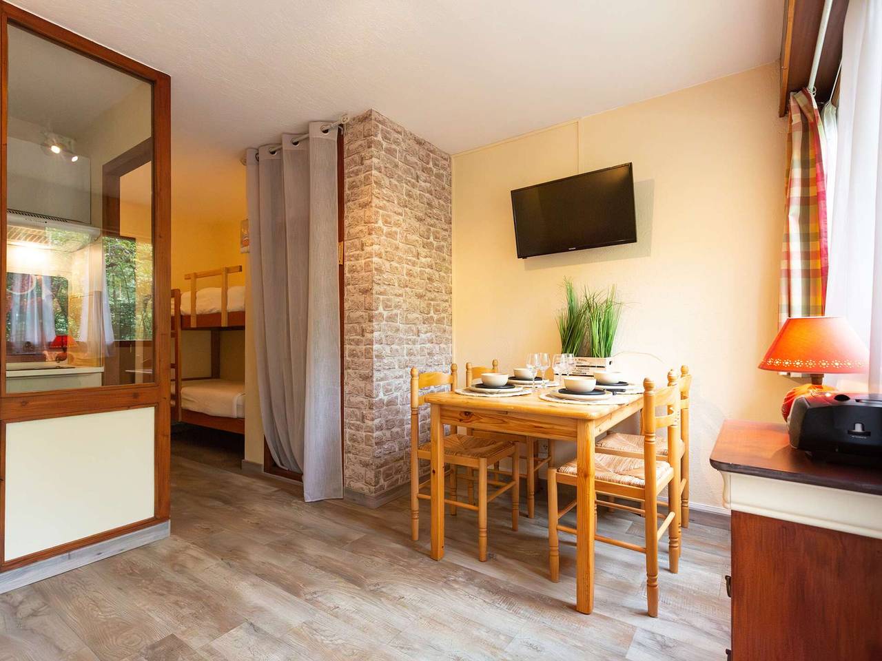 Ganzes Studio, Gemütliches Studio für 4 Personen, Wlan, Jacuzzi, Fitness, Parkplatz, Haustiere erlaubt in Vignec, Nationalpark Pyrenäen