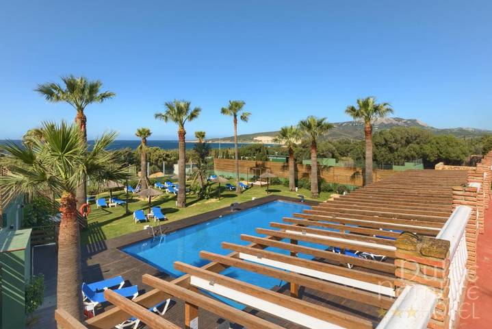 Hôtel pour 2 personnes, avec vue ainsi que jardin et piscine
