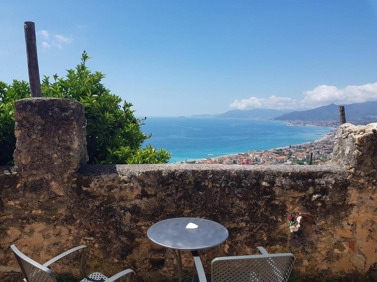 Blu Oltremare in Verezzi, Borgio Verezzi