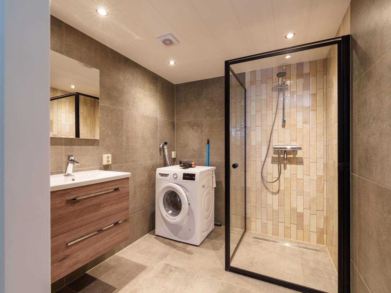 Super plek met enorme tuin in Hellendoorn, Sallandse Heuvelrug