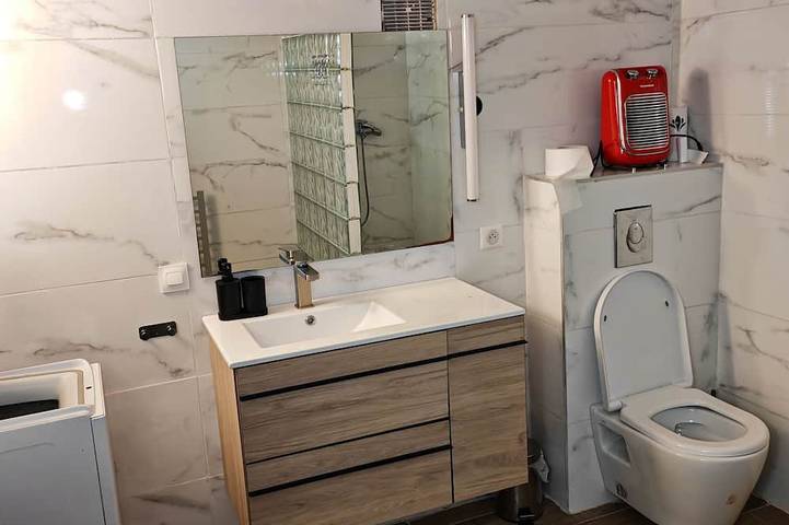 Ganze Wohnung, Furnished T2 apartment in a quiet villa in Mougins in Mougins, Mittelmeerküste (Frankreich)