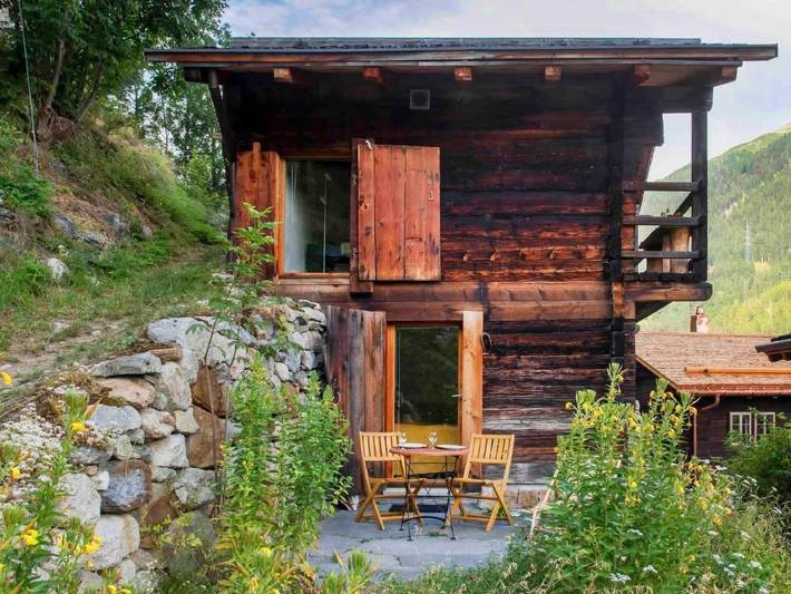 Ferienhaus für 2 Personen, mit Balkon und Terrasse sowie Garten und Ausblick