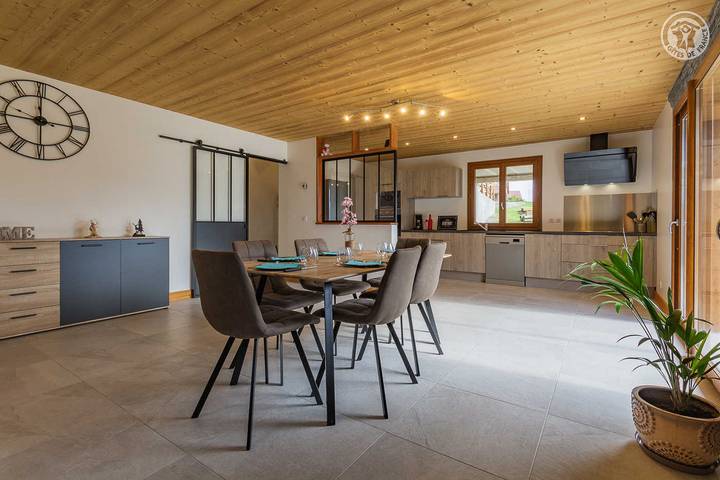 Gîte pour 5 personnes, avec terrasse et jardin ainsi que sauna et jacuzzi à Bellentre - 3