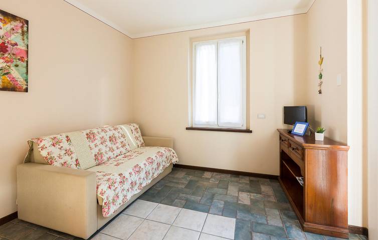 Appartement de vacances entier, Charmant appartement avec terrasse et jardin, près de la plage et du centre-ville, Stresa in Stresa, Comune di Stresa