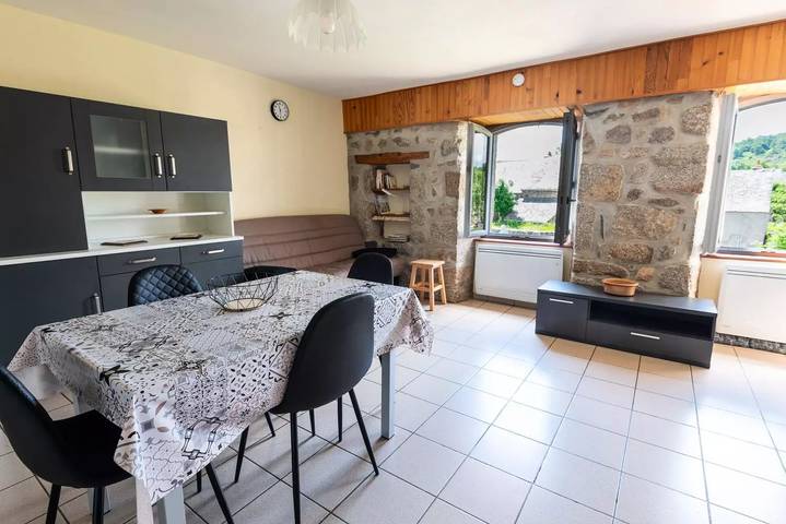 Gîte pour 5 personnes, avec jardin à Grandvals - 3