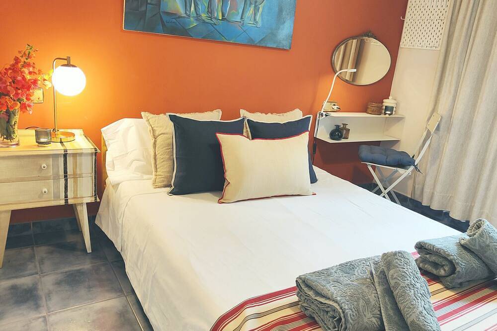 Entire apartment, Ap420 Carabeo Casa Pepa in Nerja Centre, Nerja