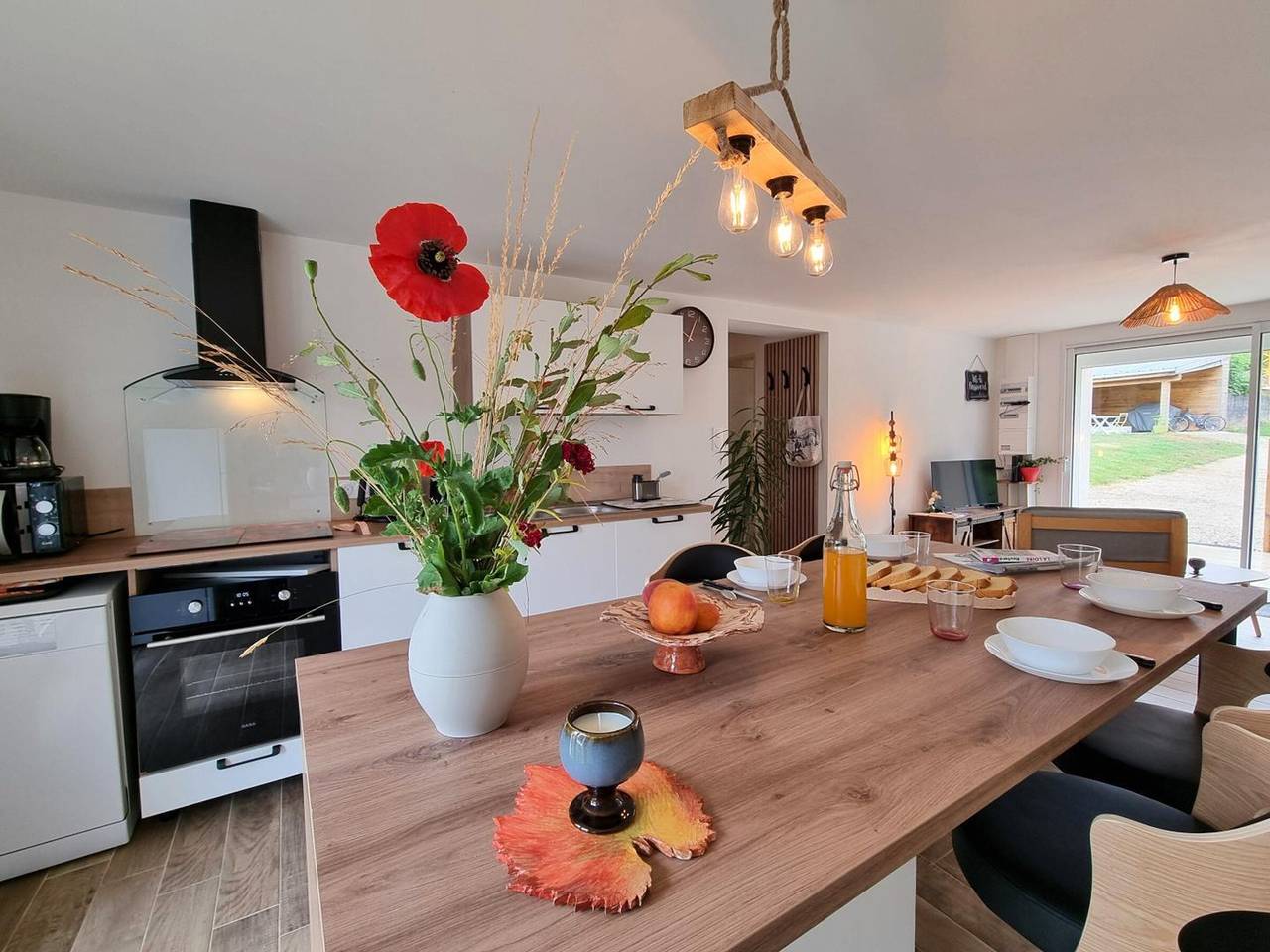 Gîte 4 pers. rénové avec jardin à La Versanne, Animaux acceptés in La Versanne, Parc Naturel Régional du Pilat