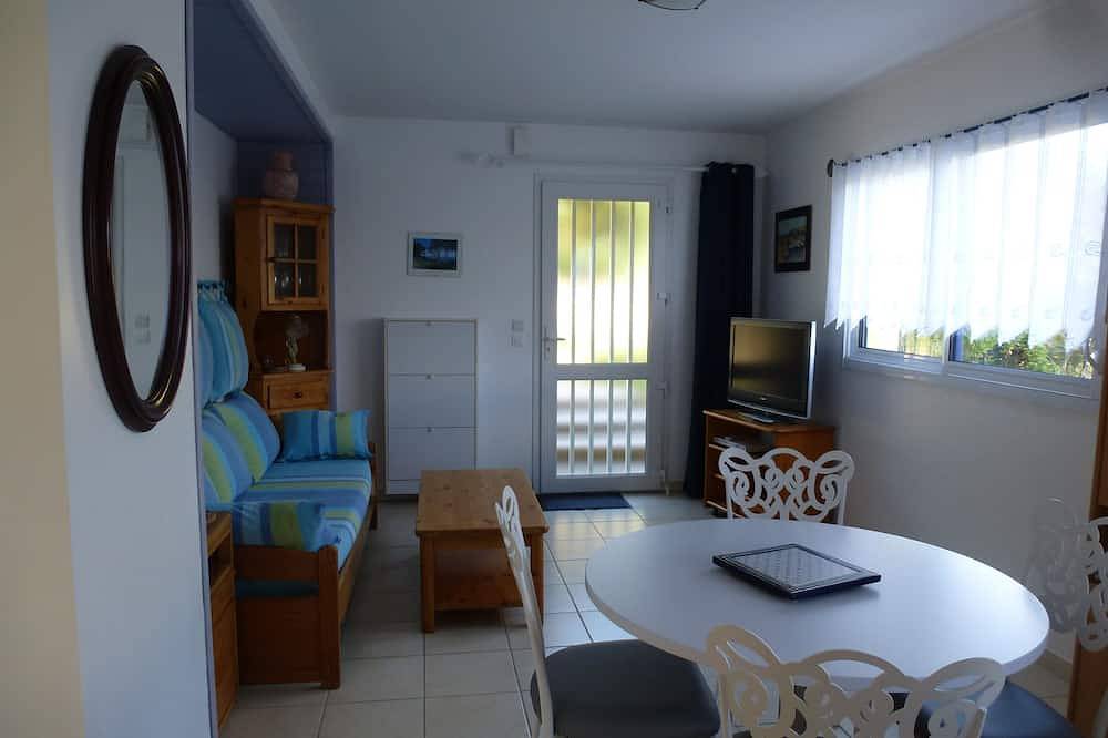 Appartement entier, Appartement  dans maison neuve a 200m de la plage au calme in Saint-Pol-de-Léon, Ceinture Dorée