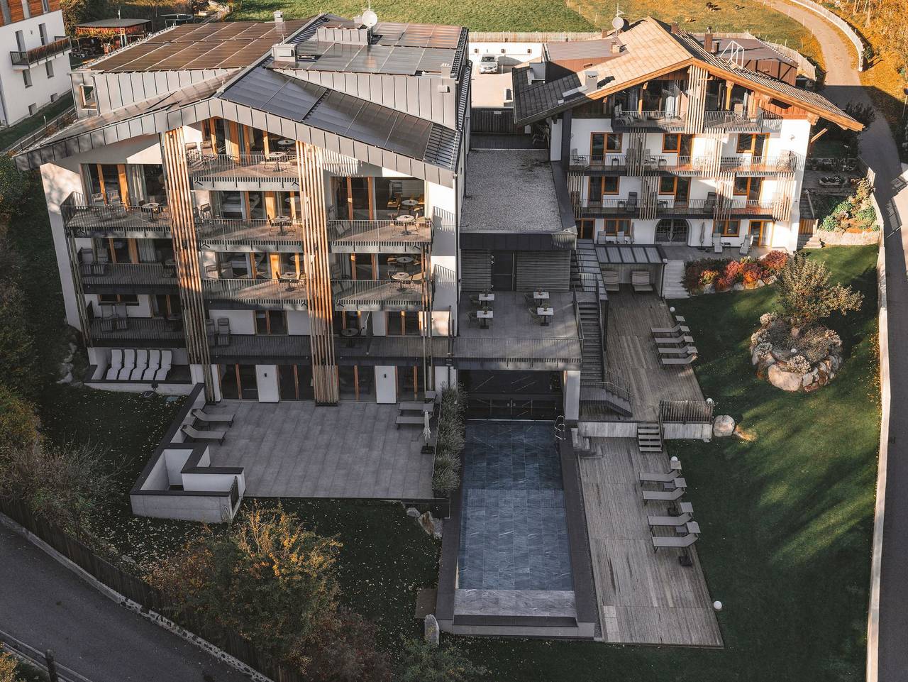 Aparthotel Maraias - Luxury Suites & Apartments - Venusta Garten Doppelzimmer in Burgeis, Mals