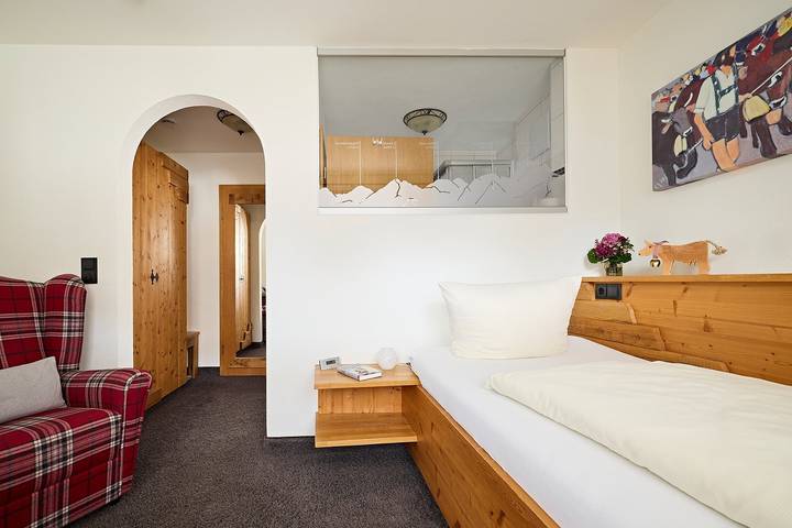 Pension, avec Balcon ainsi que Jardin et Sauna à Oberstdorf
