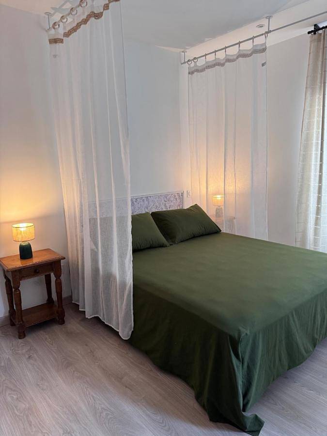 Gîte pour 6 personnes, avec terrasse et vue, animaux acceptés à Murato - 3