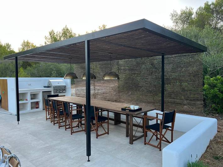 Location de vacances pour 8 personnes, avec piscine ainsi que jardin et vue, animaux acceptés à Alaior - 4