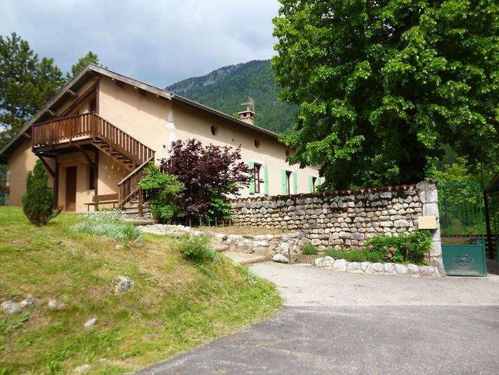 Gîte pour 15 personnes, avec terrasse
