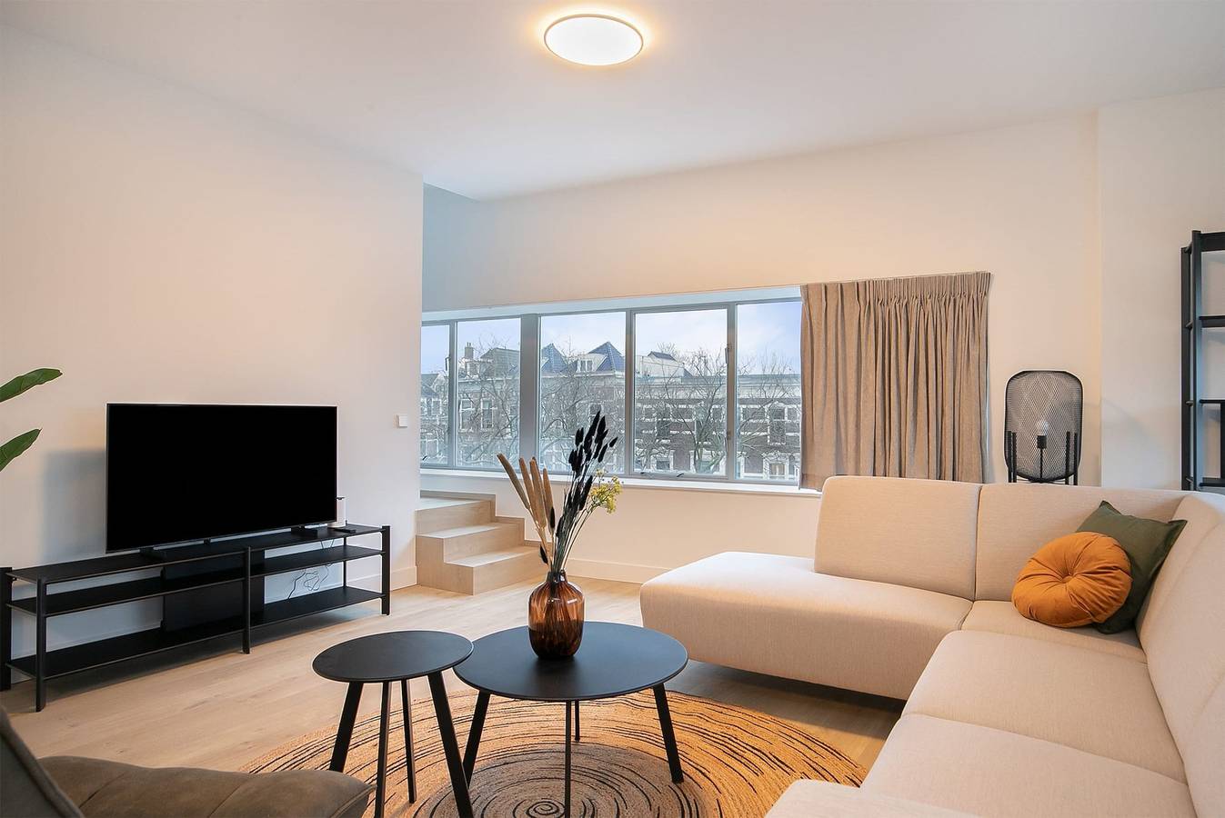 Ganze Wohnung, 2 Br Apartment in Center w Free Parking in Rotterdam, Südholland