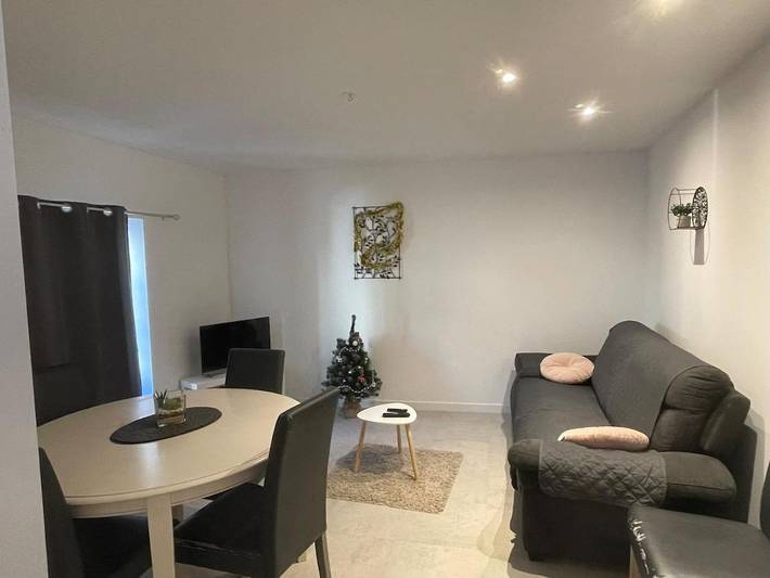 Location de vacances pour 4 personnes, avec terrasse à Lerné - 3