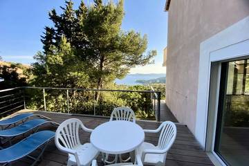 Gîte pour 4 personnes, avec vue et balcon dans Plage d'Aiguebelle