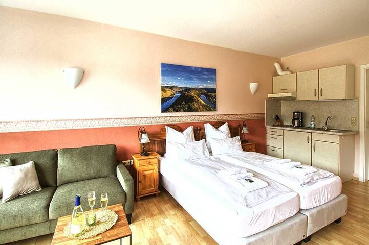 Ferienwohnung für 2 Personen, mit Balkon in Bullay - 3