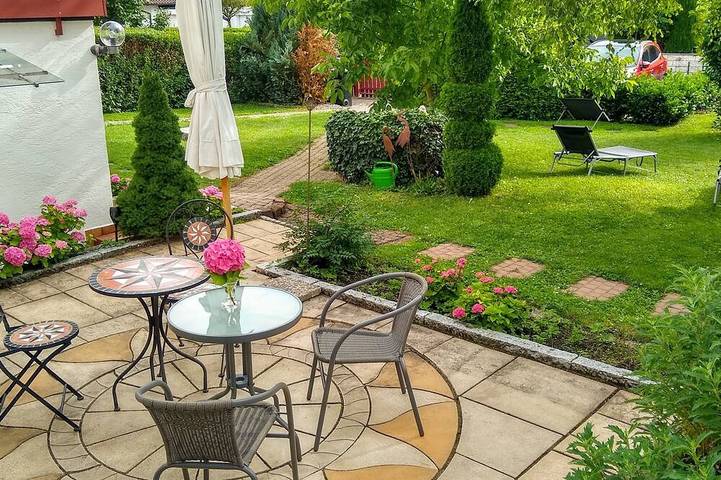 Ferienwohnung für 4 Personen, mit Terrasse und Garten - 1