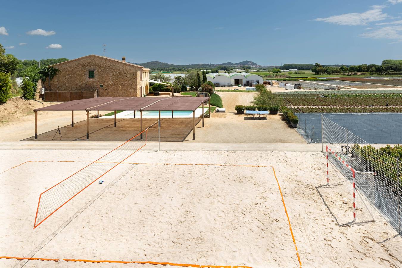 Villa 'Mas Tortós' mit Bergblick, privatem Garten und Grill in Palafolls, Costa del Maresme