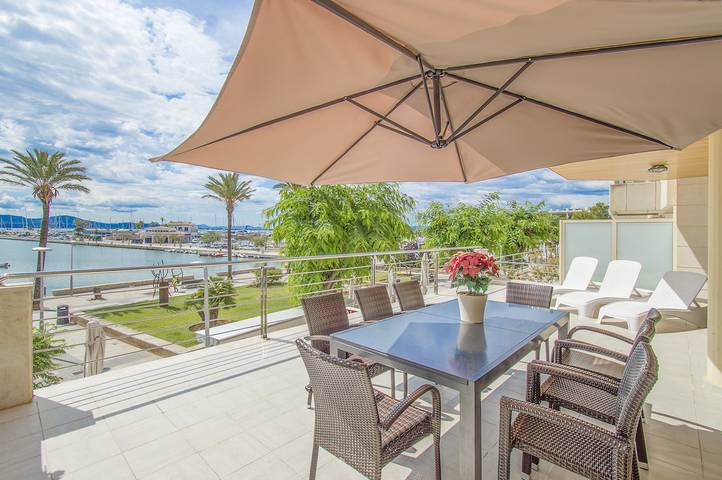 Holiday apartment for 8 people, with balcony - 1