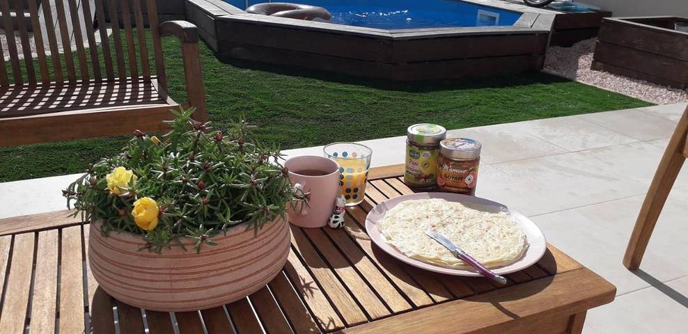 Gîte pour 2 personnes, avec jardin ainsi que terrasse et piscine à Vergèze - 4