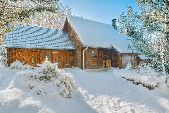Gîte pour 7 personnes, avec terrasse à Picherande - 2