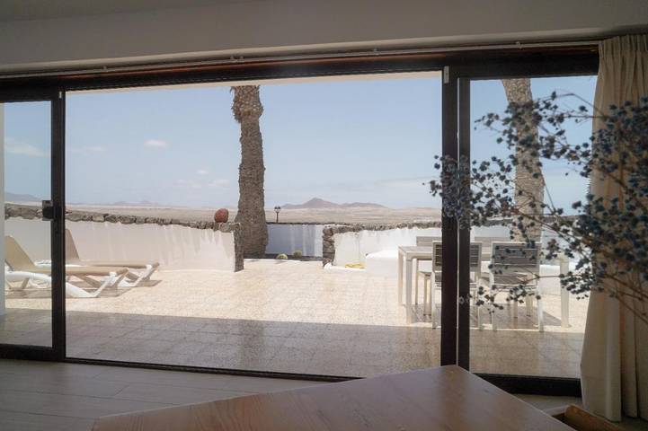 Chalet para 4 personas, con Terraza además de Jardín y Vistas en Famara