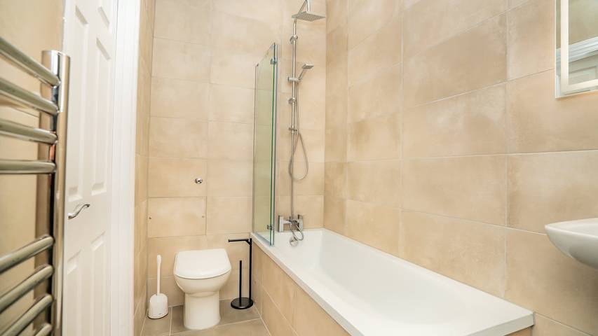 Ganze Wohnung, The Cheltenham Suites - Stunning 2 Bed Apartment in Cheltenham, Gloucestershire