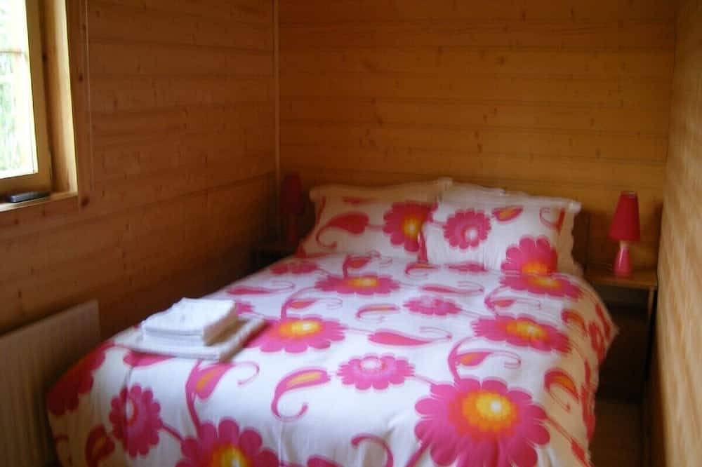 4 Star Self Catering lakeside holiday log cabin in County Monaghan Ireland in County Monaghan