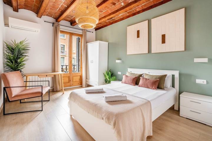 Ferienwohnung für 10 Personen, mit Garten in Barcelona