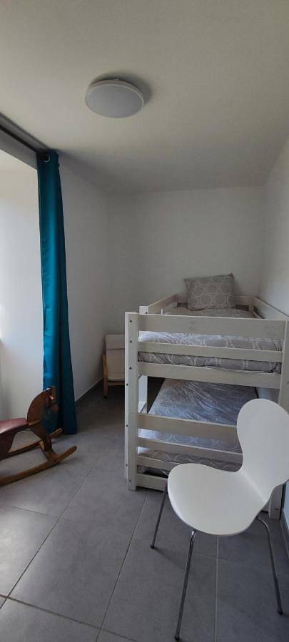 Location de vacances pour 8 personnes, avec jardin et terrasse à Pranles - 3