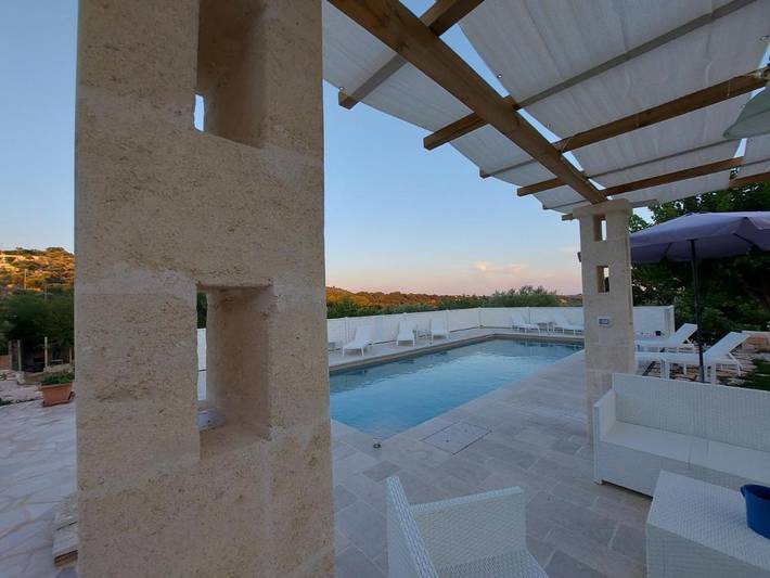 Appartement de vacances pour 2 personnes, avec piscine ainsi que vue et jardin