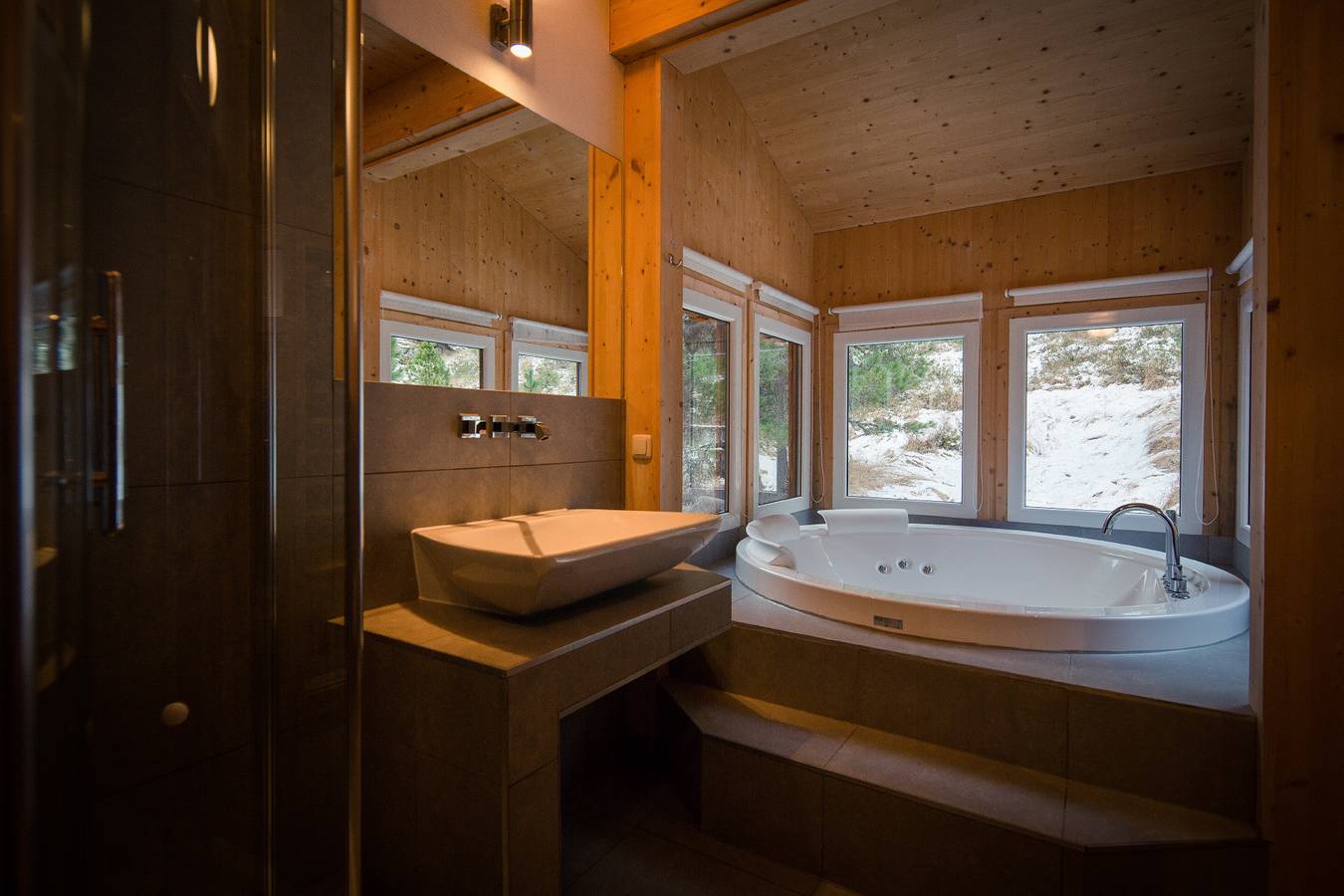 Ferienhaus # 33 mit Ir-Sauna und Whirlpool innen in Stadl-Predlitz, Turracher Höhe