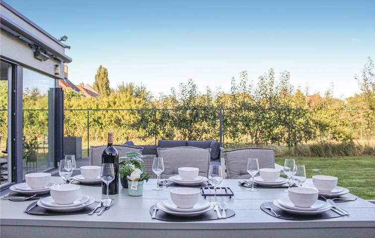 Maison de vacances pour 10 personnes avec terrasse in Assebroek, Bruges