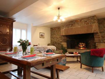 Gîte pour 8 personnes, avec jardin, animaux acceptés dans Mortain-Bocage
